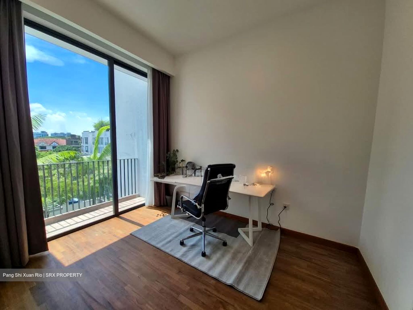 Alana (D28), Terrace #574492841